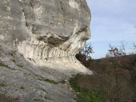Piste d'escalade à "La font qui pisse"